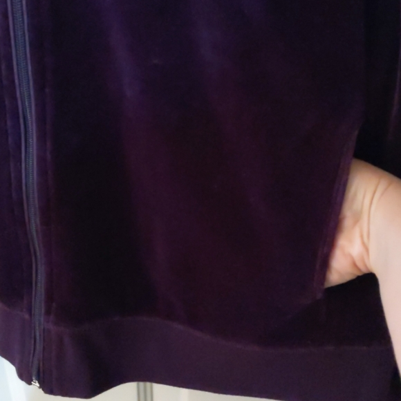 Purple zip up velour jacket - Picture 3 of 4